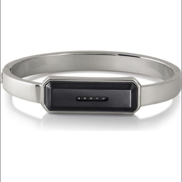 Simply Vera Wang Hinged Bangle Fitbit Flex 2 - Picture 3 of 8